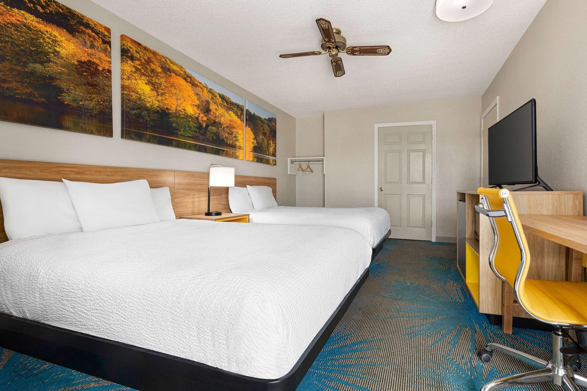 Days Inn By Wyndham Demopolis Bagian luar foto